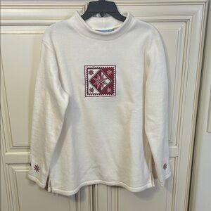 Croft & Barrow Cream Fleece Top with Red Snowflake Embroidery